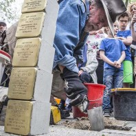 Stolpersteine Pullelaan 9